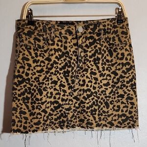 DENIM CLUB Leopard Print Mini Skirt Pockets Size 10/38